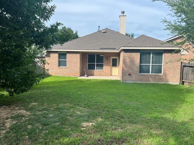 Building Photo - 21723 Chanas Ct