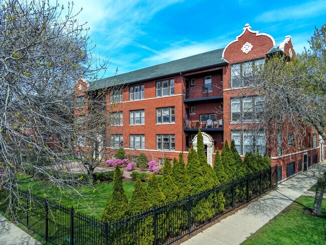 Building Photo - 4617 N Dover St