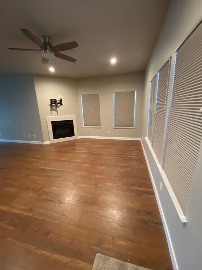Foto del edificio - Newer Home - 3 Bedroom - 2 Bath - Corvallis