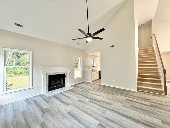 Building Photo - Newly Remodeled 3BD, 2.5BA Knightdale Home with a Fenced Yard Near Tons of Shopping and Dining Op...
