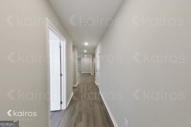 Building Photo - 158 Cottage Grove Rd