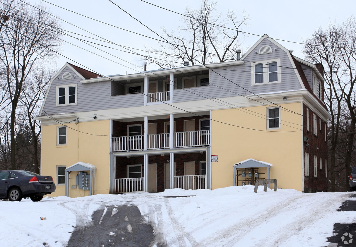 Building Photo - 509 S Beech St