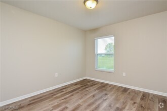 Building Photo - 25091 Esmeralda Ct