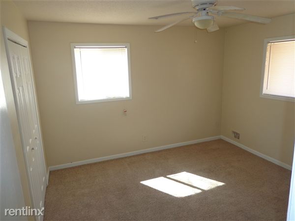 Building Photo - 3745 Cedar Hurst Way