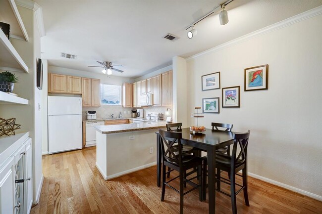 Building Photo - 12707 Boheme Dr