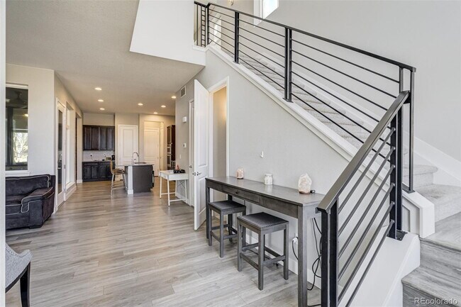 Foto del edificio - Luxury Living in the Heart of Painted Prairie – Spacious 4 Bedroom Home with Modern Finishes and ...