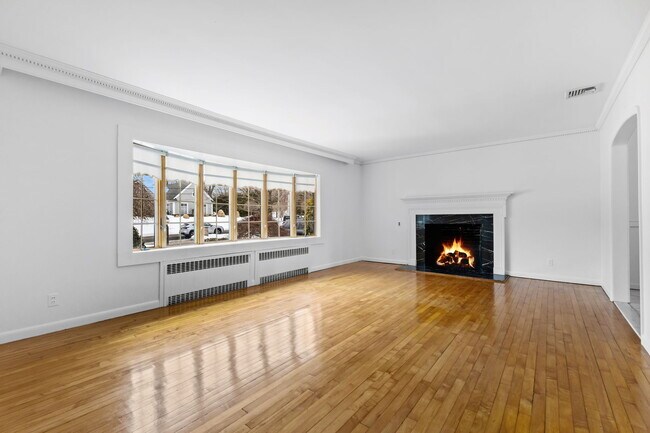 Foto del edificio - 115 Stonehedge Dr N