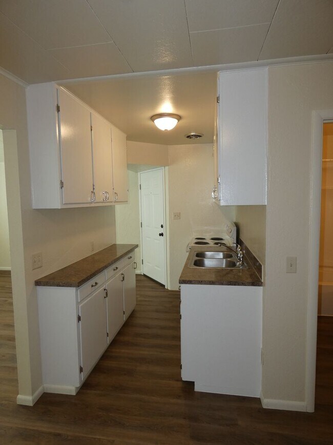 Foto del edificio - 822 1/2 S C Street **Upstairs Unit **