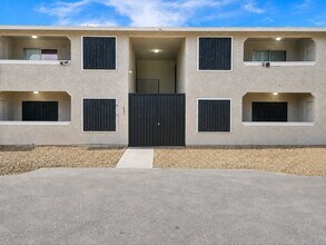 Building Photo - 4581 Macher Way