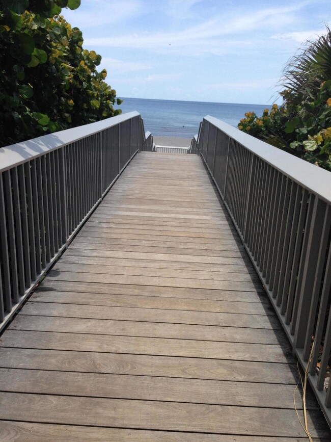 Foto del edificio - 6520 N Ocean Blvd