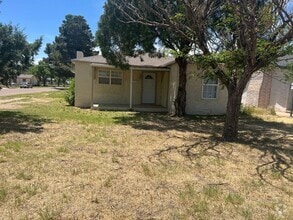 Building Photo - 720 S Dallas Ave