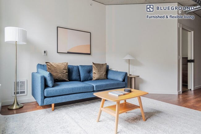 Foto del edificio - 624 Yale Ave N