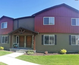 Building Photo - 533 Countryside Ave