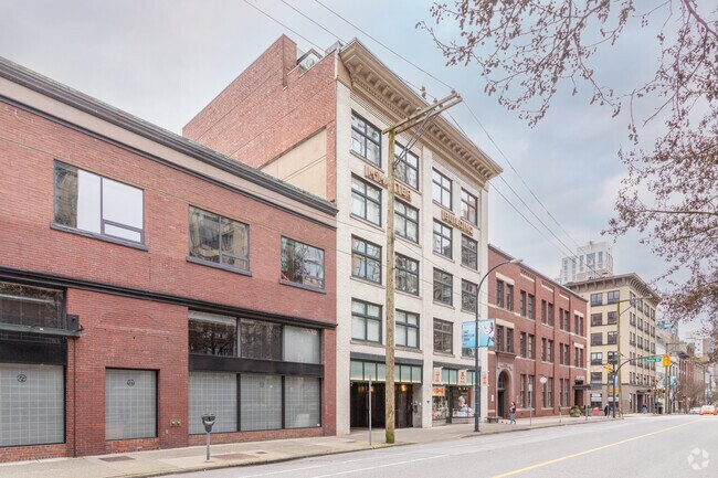 Building Photo - 1188-1189 Hamilton St