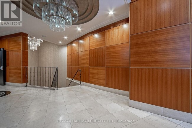 Building Photo - 155 Beecroft Rd