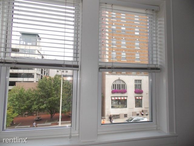 Foto del edificio - 127 N College Ave