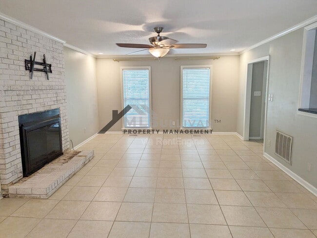 Foto del edificio - 7416 Ray Rd