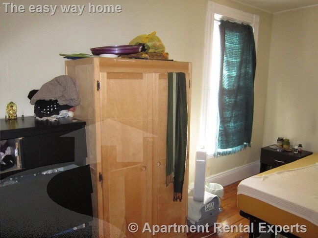 Building Photo - bedroom in Cambridge MA 02139