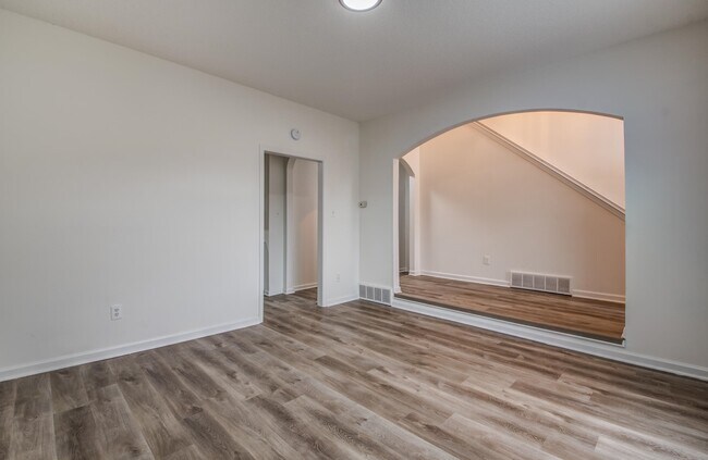 Building Photo - 1232 Sugar Ln