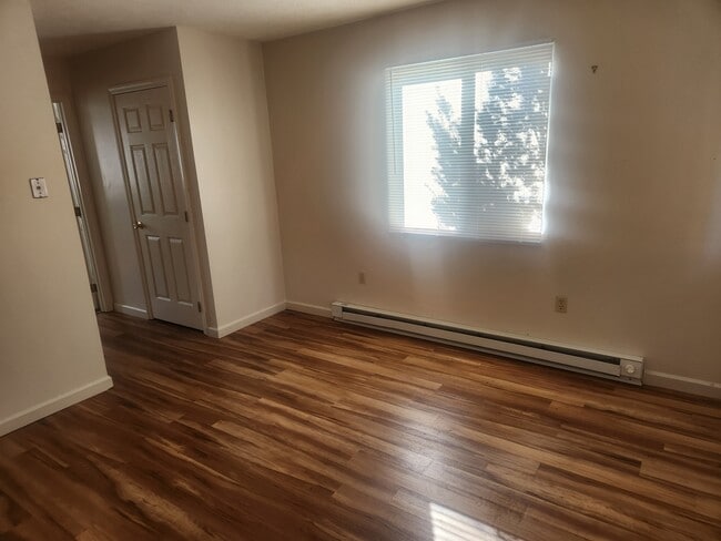Living Room - 761 Fairmont Rd