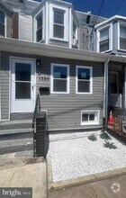 Building Photo - 1325 Vandever Ave