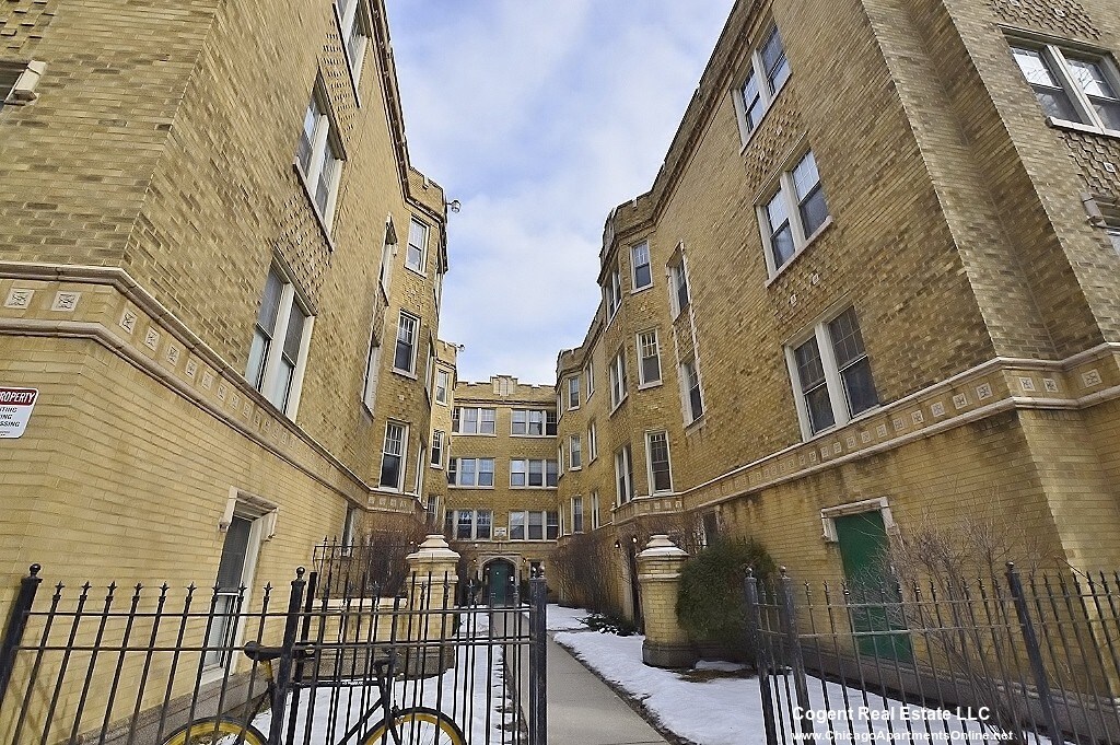 Primary Photo - 5961 W Huron St