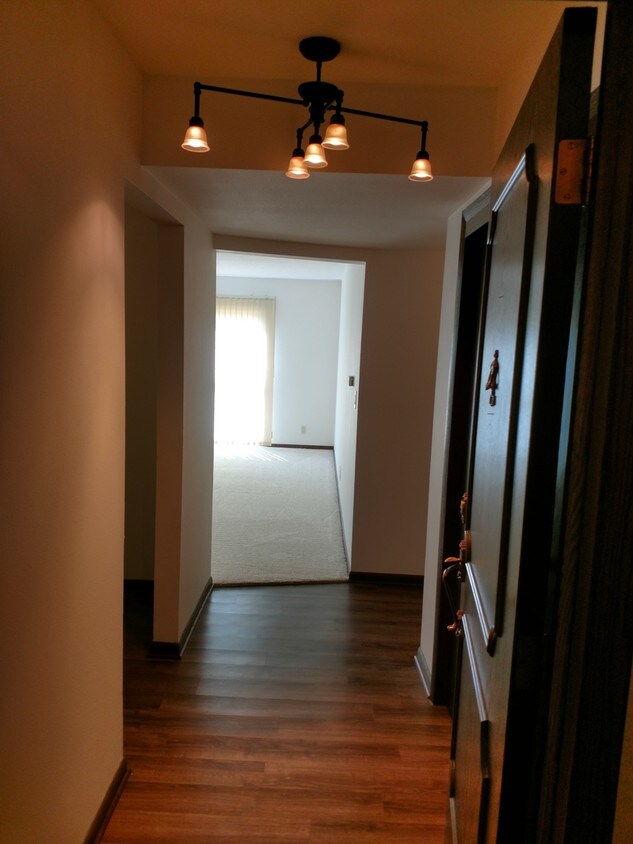 2076 Chateau Ct Unit 109, Grafton, WI 53024 Condo for Rent in Grafton