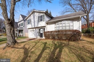 Building Photo - 6011 Roosevelt St