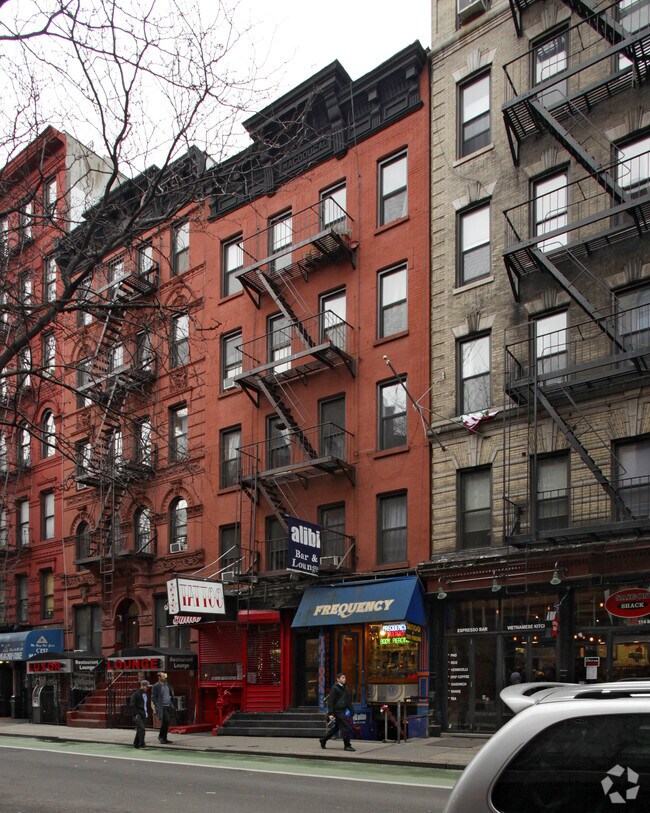 Building Photo - 116 Macdougal St