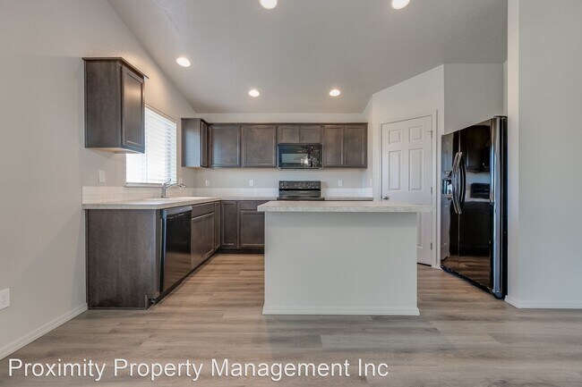 Foto del edificio - 4 br, 2 bath House - 3117 N Saratov Way