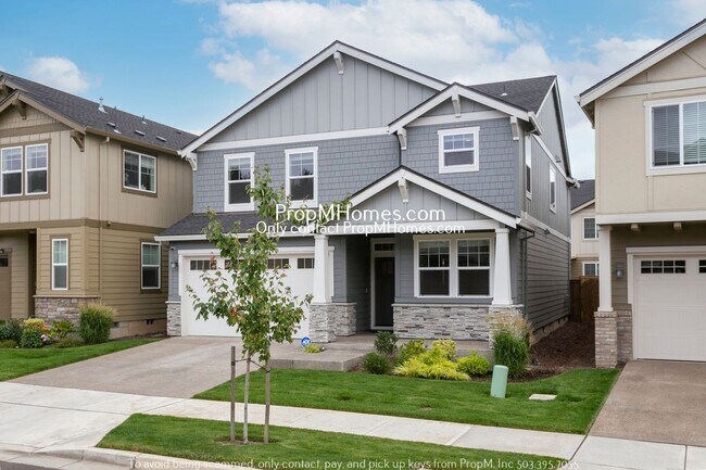 Building Photo - Luxury 4-Bedroom Home Just Minutes from Pr...