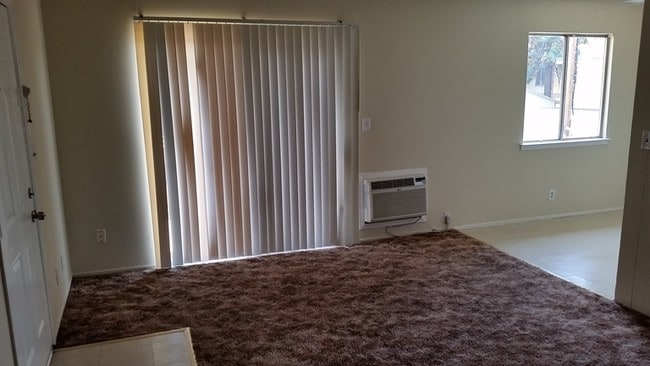  - 1311-1321 E San Bruno Ave