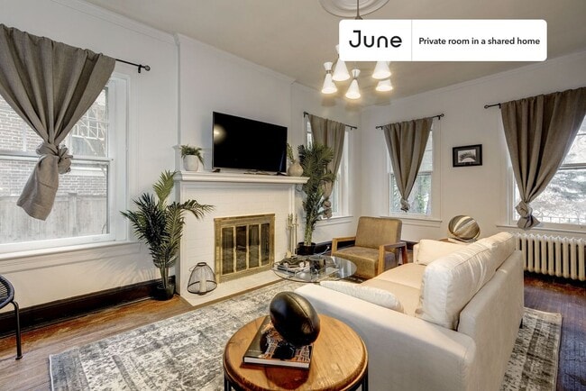 Building Photo - Room in Shared 7 bed/3.5 bath home in Woodley Park