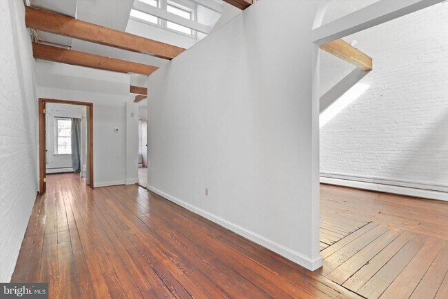 Foto del edificio - 317 Cameron St