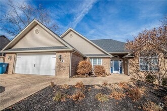 Building Photo - 7 Marionet Cir