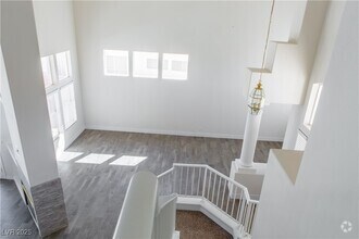 Building Photo - 1660 Mt Tremblant Ave