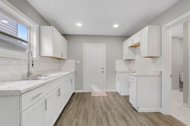 Foto del edificio - 607 Riverside Ave