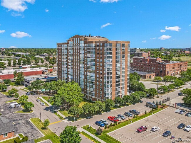 Foto del edificio - 250 E Harbortown Dr