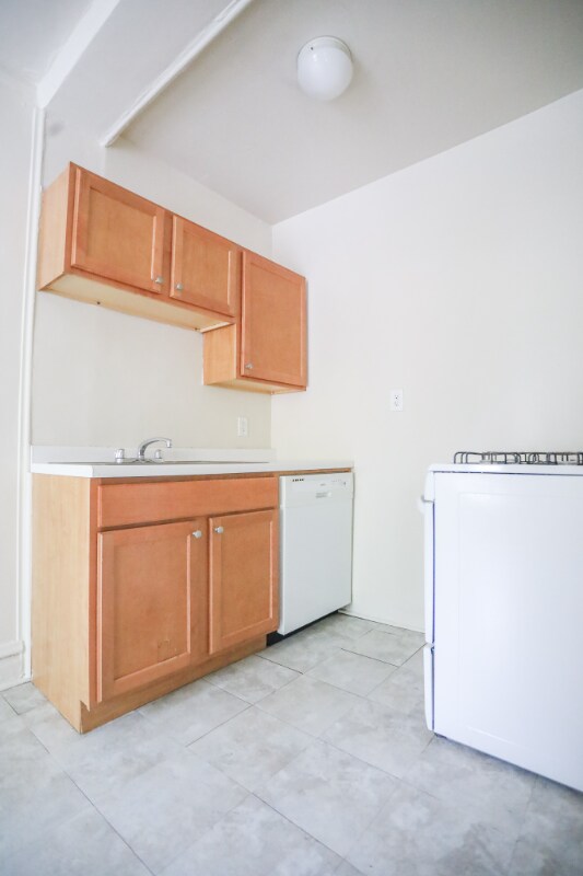 Foto del edificio - 1100 W Roscoe St