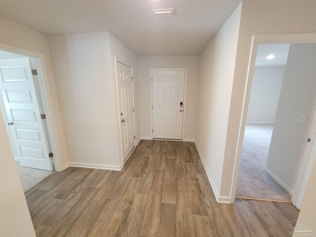 Building Photo - 5475 Merlin