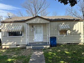 Building Photo - 1509 W 36th St