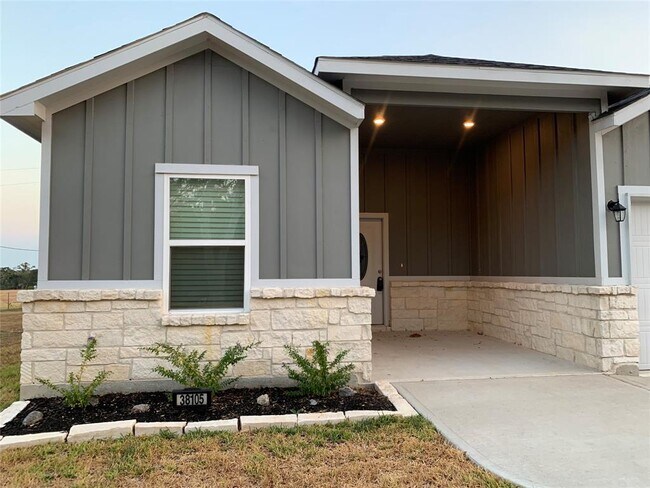 Foto del edificio - 38105 Quail Dr