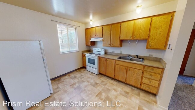 Building Photo - 405 S 26th St