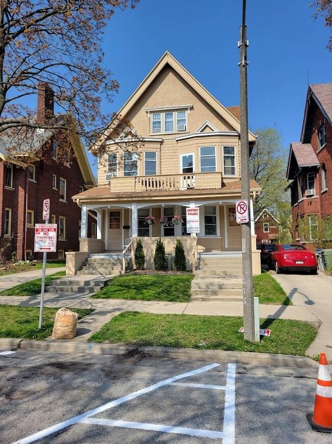 Building Photo - 2527 N Cramer St