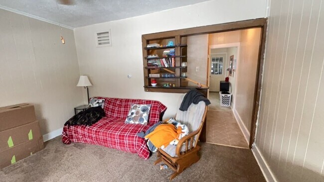 Building Photo - Two Bedroom Town Home in Morgan Park!