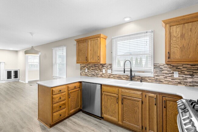 Foto del edificio - 5414 Trippel Dr