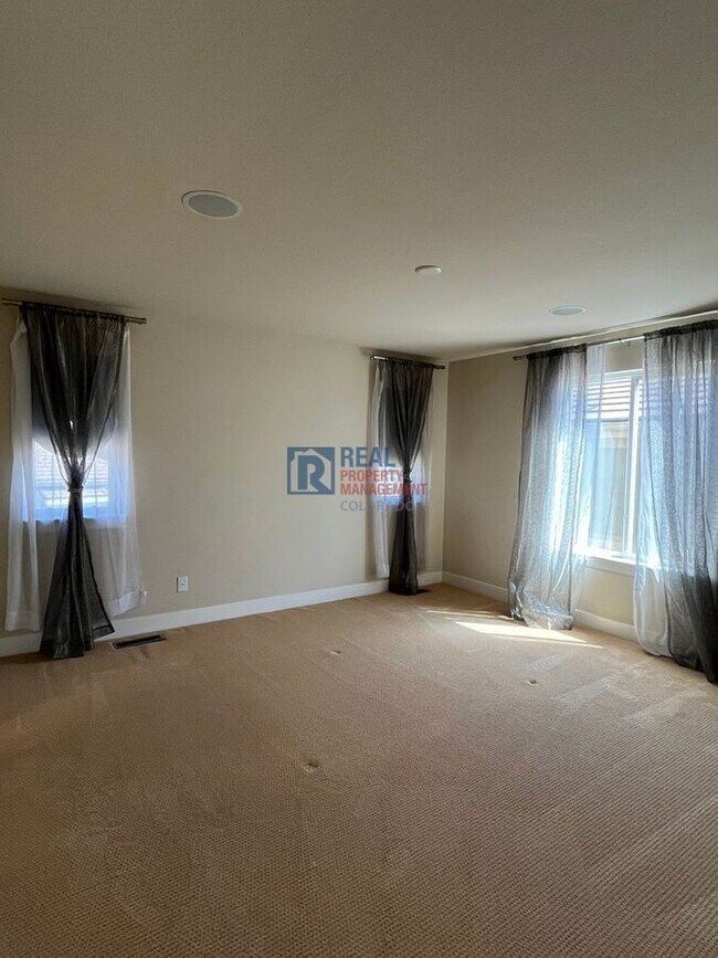 Foto del edificio - 10417 Rutledge St