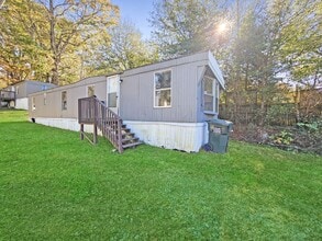 Building Photo - 412 McElhaney Rd