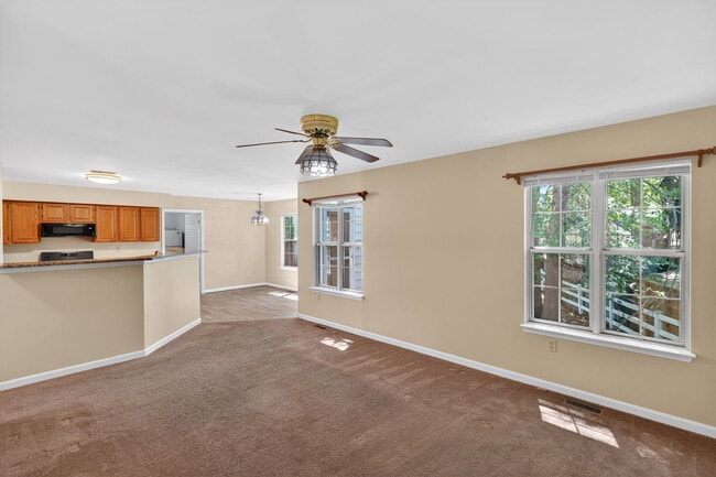 Building Photo - 3006 Freedom Ct N