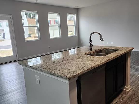 Foto del edificio - 4907 Hillstone Dr